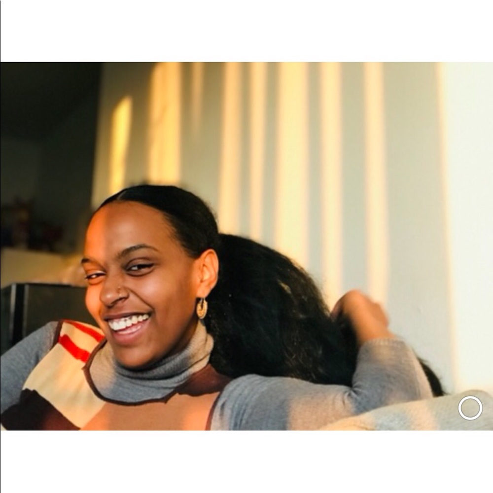 Meet your Posher, Yabsira